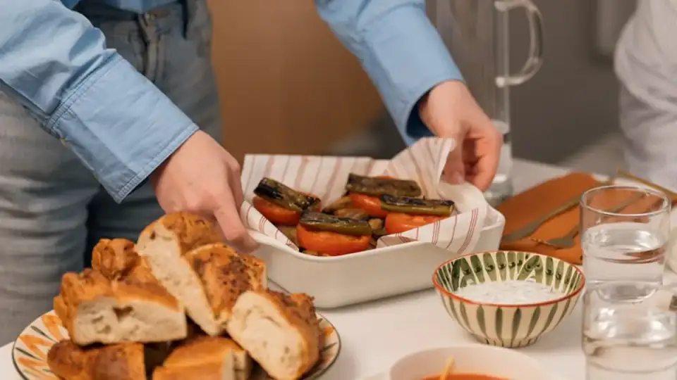 Airfryer mı Fırın mı? Hangisi Daha Sağlıklı ve Ekonomik?