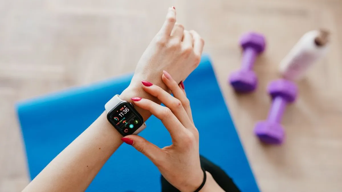 Akıllı Saat ve Fitness Bilekliği Karşılaştırması 2026
