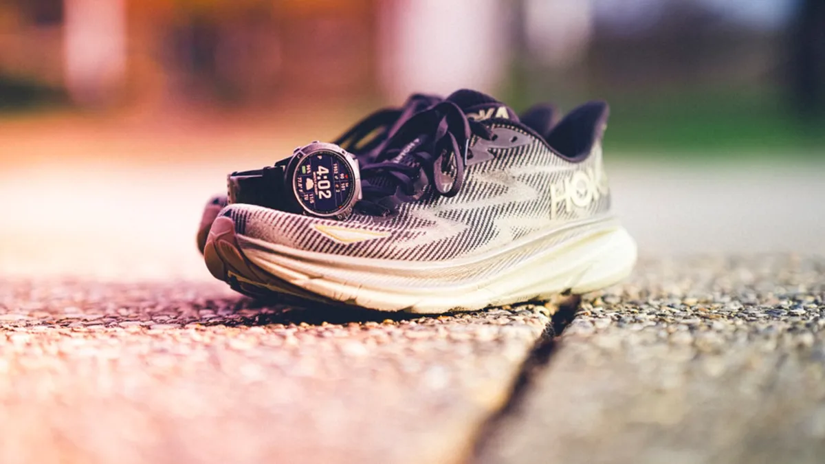 Garmin Forerunner 165 vs Apple Watch Ultra 2: koşucu saati karşıl