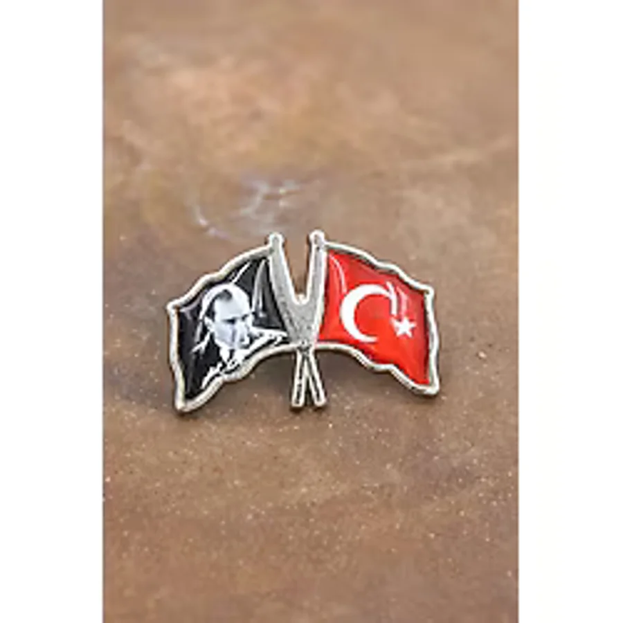 089 50005 Gümüş Atatürk ve Ay Yıldız Türk Bayrak Yaka Rozeti
