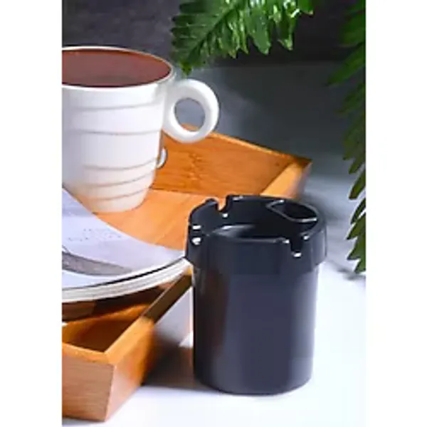 1 Adet Koku Yapmaz Çakmaklık Hazneli Siyah Plastik Küllük Oto Kül Tablası Kül Tabağı