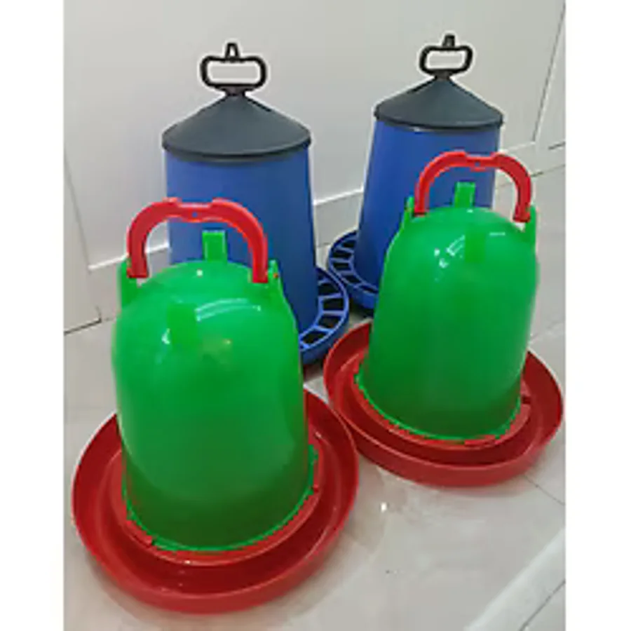 2 Adet Tavuk 15 Kg Yemlik 2 Adet 10 Lt Suluk