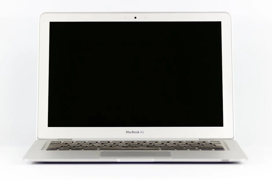 AktarMobile MacBook Air 15 M3 / M4 / M5 A3114 / A3241 15.3" Uyumlu Ekran Koruyucu - 2 Adet - Esnek & Kırılmaz