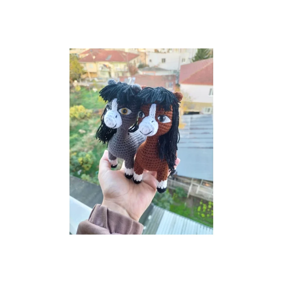 Amigurumi Doru Ve Karatay İki Oyuncak Bir Arada Sevimli Çizgi Karakter At