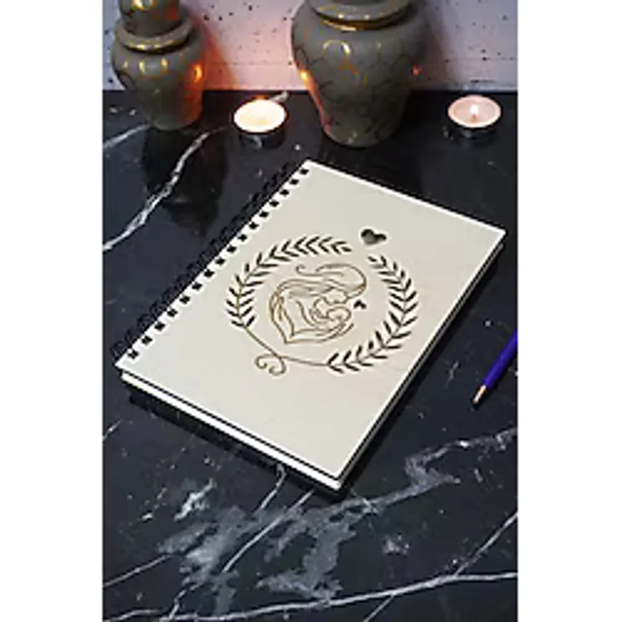 Anne Bebek Desenli Ahşap Kapaklı Defter - Çizgisiz Defter -Bebek Hatıra Defteri- A5 Anı Defteri
