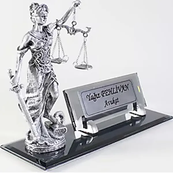 Art Online Avukat Themis Adalet Heykelli Masaüstü Isimlik - Gümüş