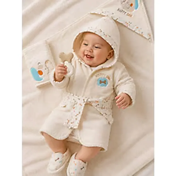 Belirtilmemiş Erkek Bebek Kapüşonlu Bornoz Seti Yumuşak Dokulu Bebek Havlu Bornoz ve Patik Seti Yeni Doğan Bebek Hediye Seti