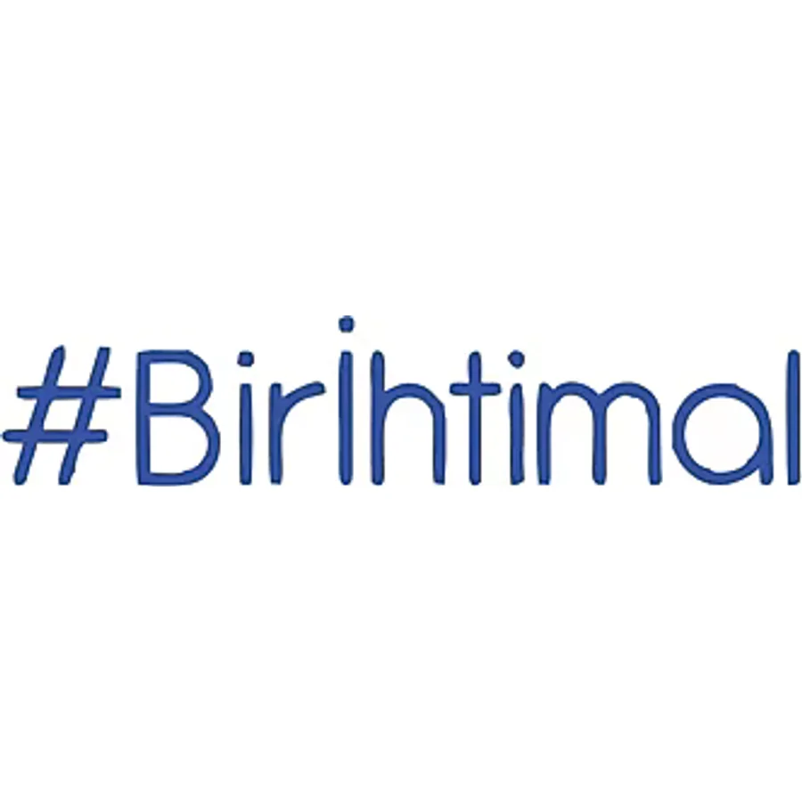 Bir İhtimal Araba Sticker 17x17 Cm Mavi