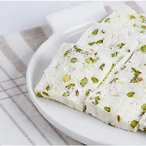 BULUTLAR KURUYEMİŞ Antep Fıstıklı Sütlü Cezerye (Kg) 500 gr