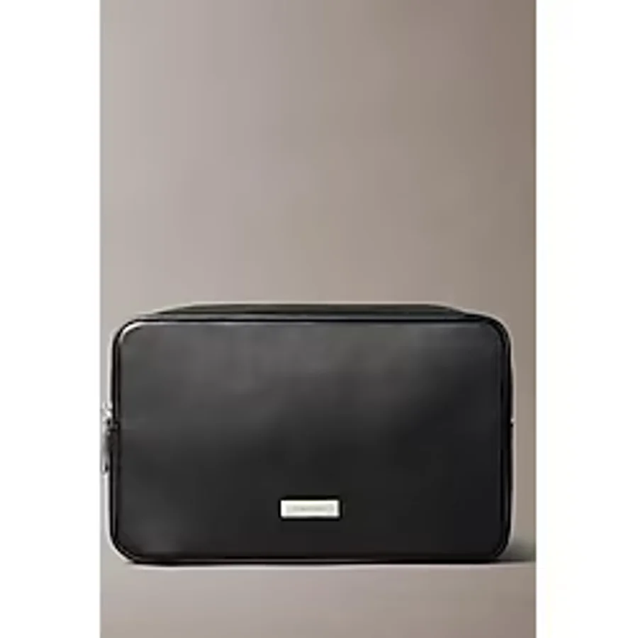 Calvin Klein Siyah Erkek Deri Traş Çantası PLAQUE DOPP KIT