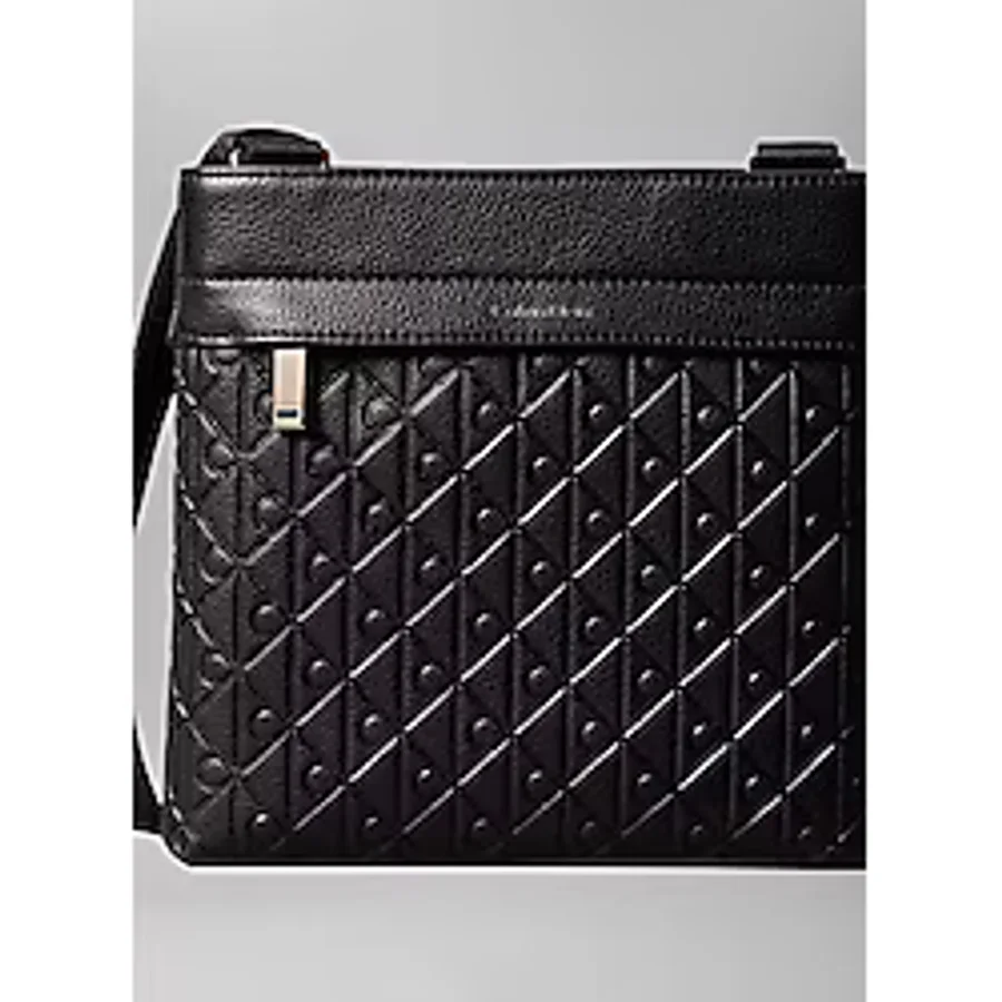 Calvin Klein Siyah Erkek Postacı Çantası EMBLEM AOP EMBOSS FLATPACK