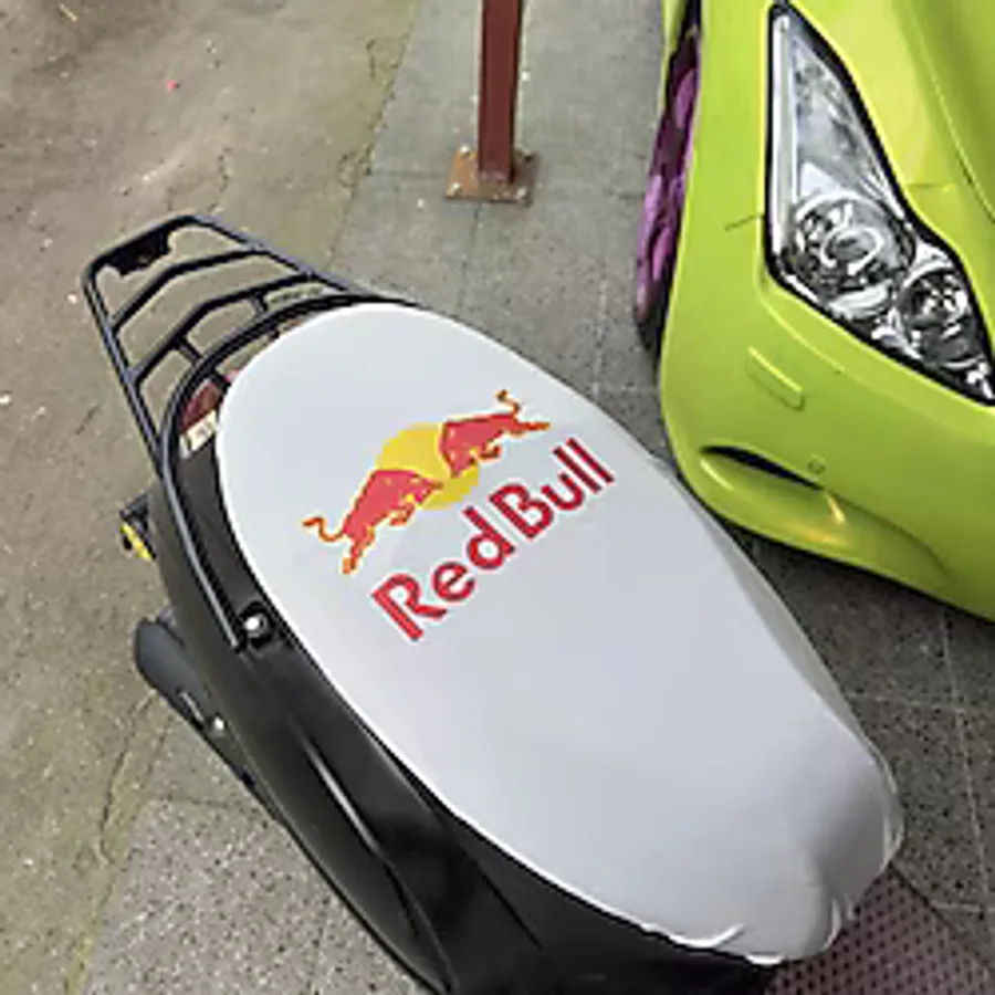CEBECİOTO Redbull Beyaz Desenli Penye Motosiklet Kilifi -motor