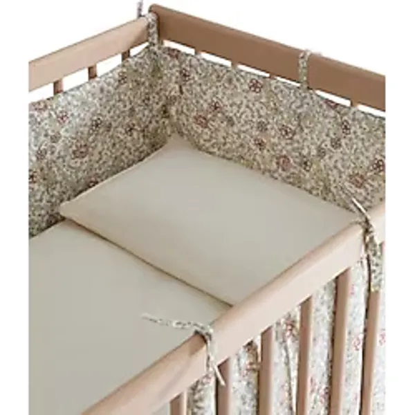 ÇİÇEK DESENLİ BEBEK BEŞİK KORUYUCU