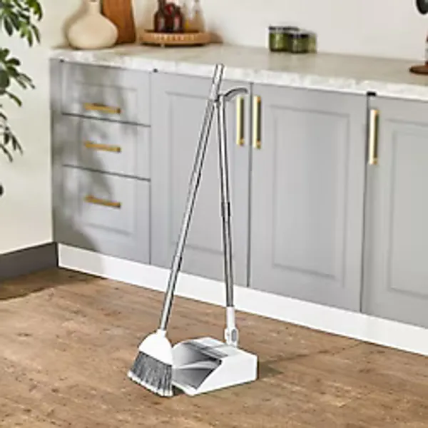 Corner Taraklı ve Saplı Faraş Süpürge Seti - Katlanabilir Dik Faraş Takımı - Paslanmaz Çelik Saplı Ergonomik Temizlik Seti (Beyaz - Antrasit)