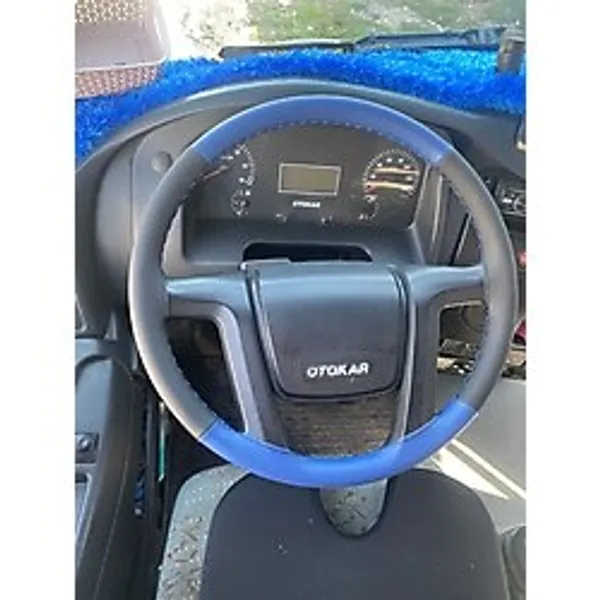 DİKİŞLİ DİREKSİYON KILIFI SİYAH/MAVİ DERİ MAVİ DİKİŞLİ OTOKAR OTOBÜS İÇİN