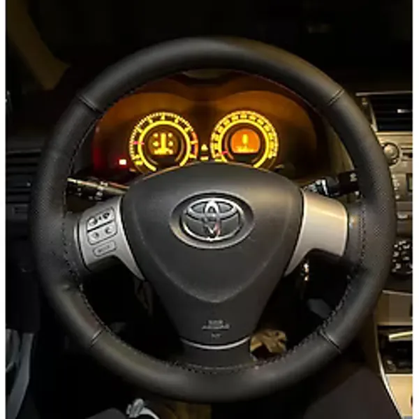 DİKİŞLİ DİREKSİYON KILIFI SİYAH / NOKTALI SİYAH DİKİŞLİ COROLLA YARİS AURİS İÇİN