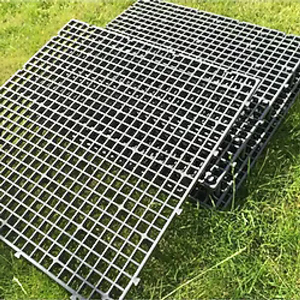 Güvercin Kümes Taban Izgarası 50x50 A-013