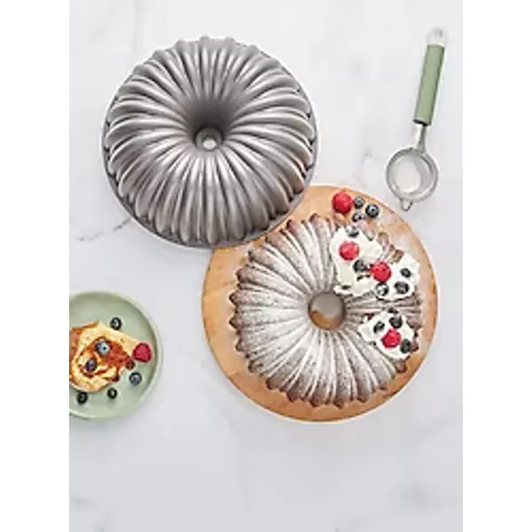 Karaca Cake Pro Dilimli Döküm Kek Kalıbı Antrasit
