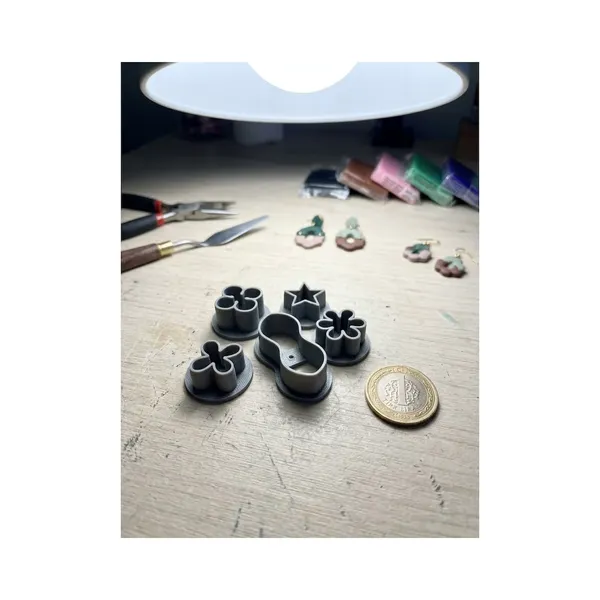Mini Çiçek Ve Yıldız Figürlü Polimer Kil Küpe Kesici Kalıp Seti - Mini Boy Takı Yapım Aparatları