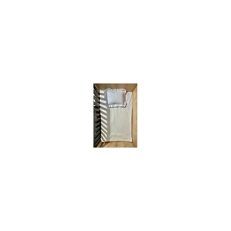 More And Mori Bebek %100 Pamuk Pike ve Poplin Fırfırlı Dantel Detaylı Pike Takımı _pike Örgü Ekru/poplin Düz Ekru _80x185