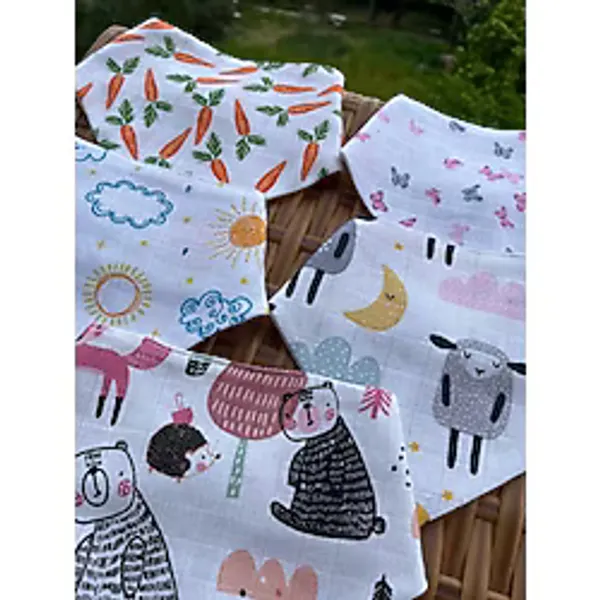 Mugasa - %100 Organik Pamuk, Bebek Mama Önlüğü, Muslin Fular, 5'li Set - 0 - 1 Yaş - Beyaz - Pembe