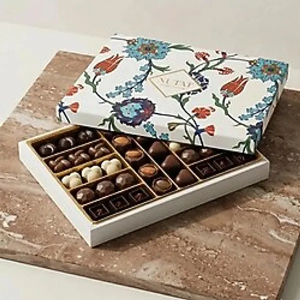 Nutat 500G Büyük Boy Spesiyal Hediye Çikolatası - Dubai & Pişmaniye Dolgulu 7 Farklı Gurme Lezzet /Türk Motifi