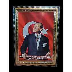 Panda Atatürk Portresi Yaldız Sarı Siyah Çerçeveli 45 x 60 cm