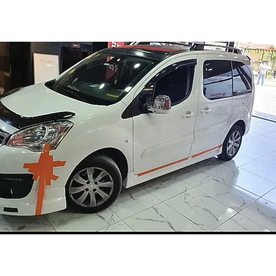 Peugeot Partner Tepee Yan Marşpiyel Takım Boyasız