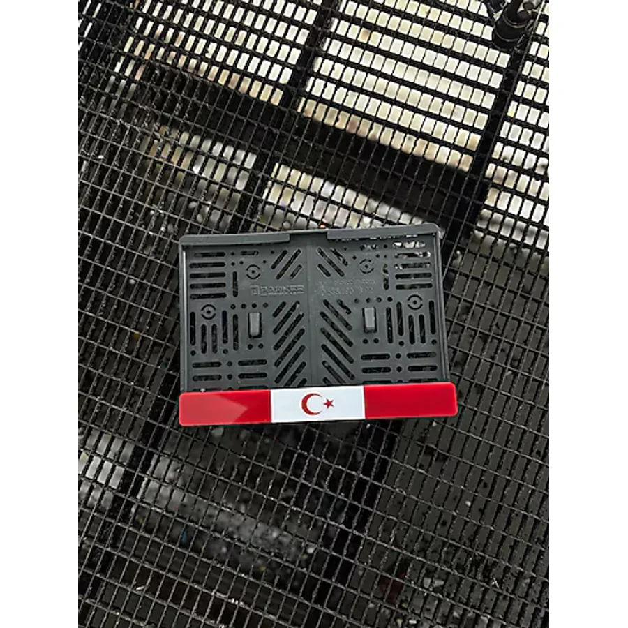 RELAX GARAGE TÜRK BAYRAĞI AMBLEMLİ MOTOR PLEKSİ PLAKALIK