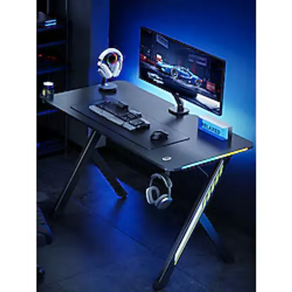 Rgb Işıklı Oyuncu Masası 120x60 Cm Kulaklık Ve Bardaklık