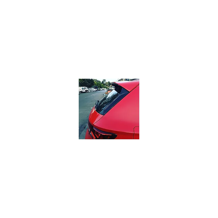 Seat Leon Spoiler Çıtası / Arka Cam Çıtası - Siyah Boyalı