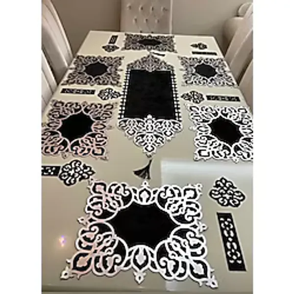 Sehara 1 Runner 6 Amerikan Servis 6 B.altlığı 6 KAŞIKLIK 19PARÇA SOFRA Sunum Seti kadife siyah altın - Siyah - Gümüş - 100 x 30 cm