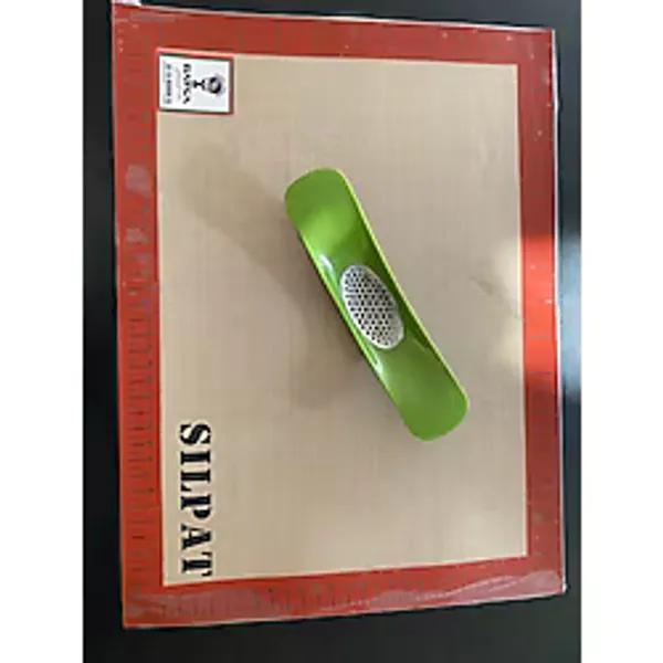 Silpat Neo Concept Hamur Pişirme Hamur Açma Matı Yanmaz Yapışmaz Fırın Silikon Silpat 30X40CM. - 30 x 40 cm