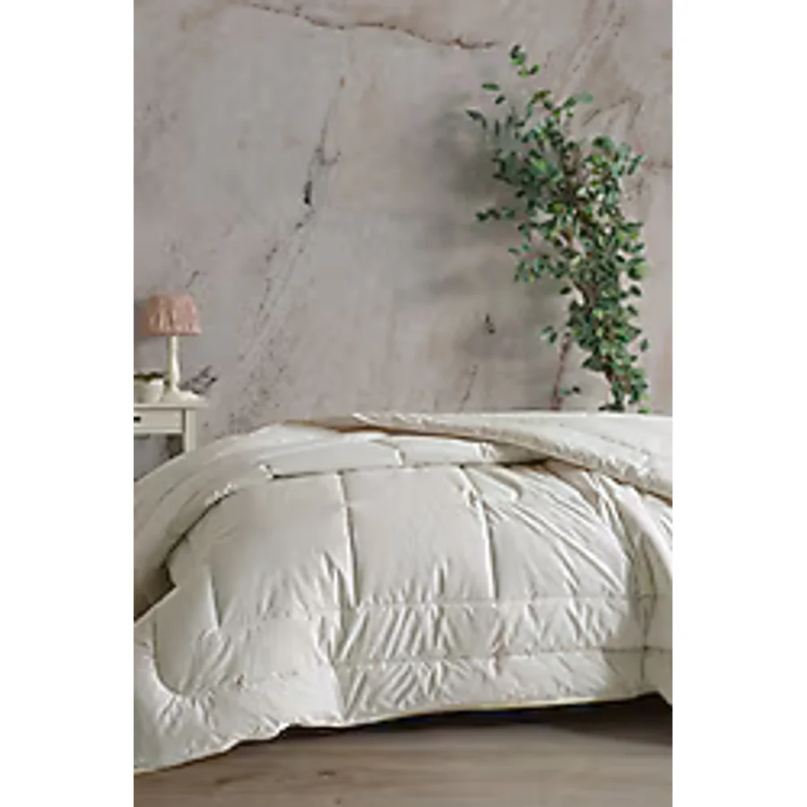 Soley Feelwool Doğal Yünlü 195X215 cm Çift Kişilik Yorgan