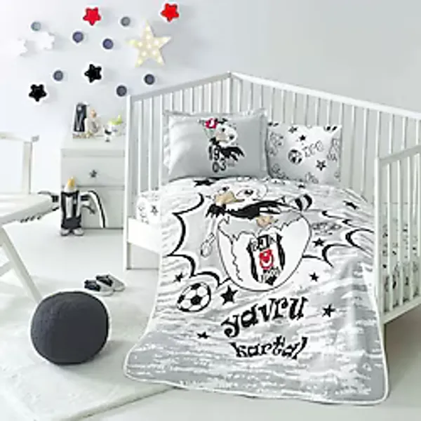 Taç Beşiktaş Kartal Bebek Pike Takımı - Beyaz - 100 x 150 cm