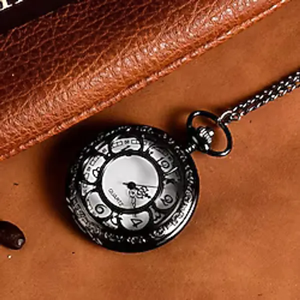 Valkyrie Vintage Retro Roma Rakamlı İşlemeli Cep Köstekli Saat Siyah