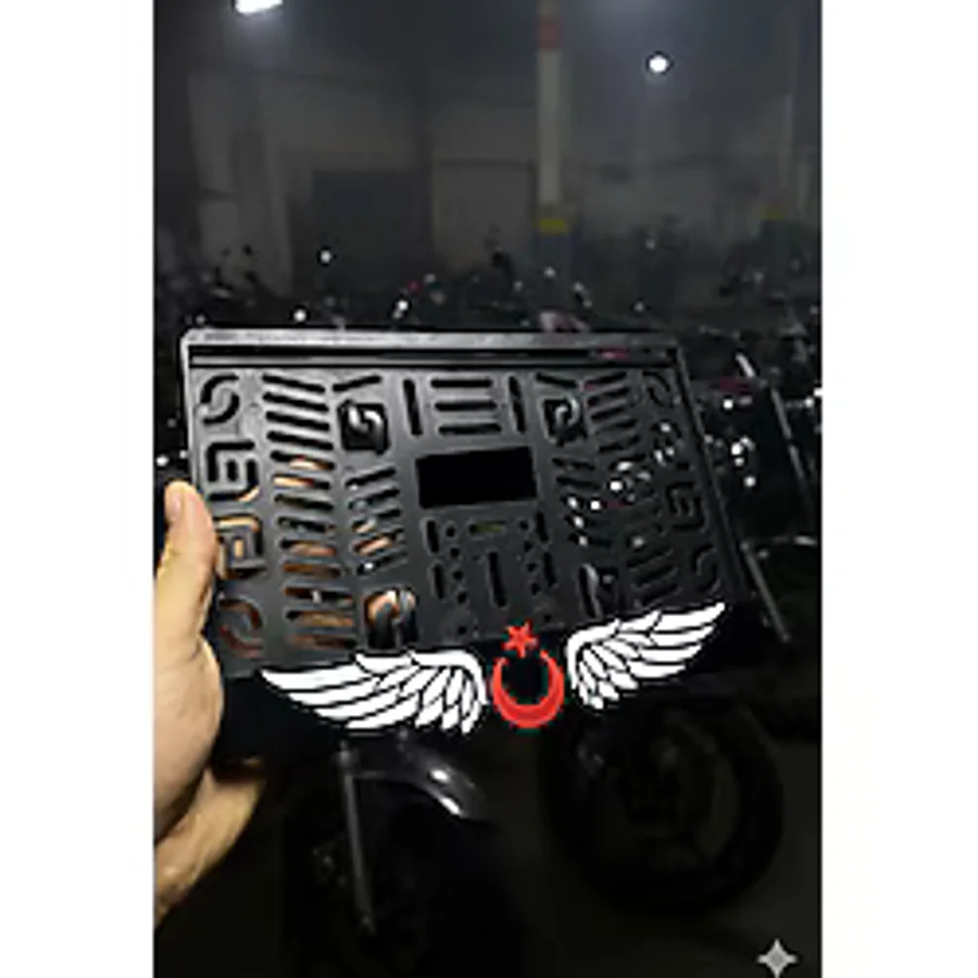 Yalıgraf Reklam Tabela Kanatlı Türk Bayrağı Kırmızı Beyaz Ay Yıldız Piano Black Pleksi Motor Plakalık Motosiklet Plakalık
