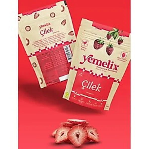 Yemelix Freeze Dried Çilek Kuru Meyve Cipsi - Dondurularak Kurutulmuş Çilek 15G